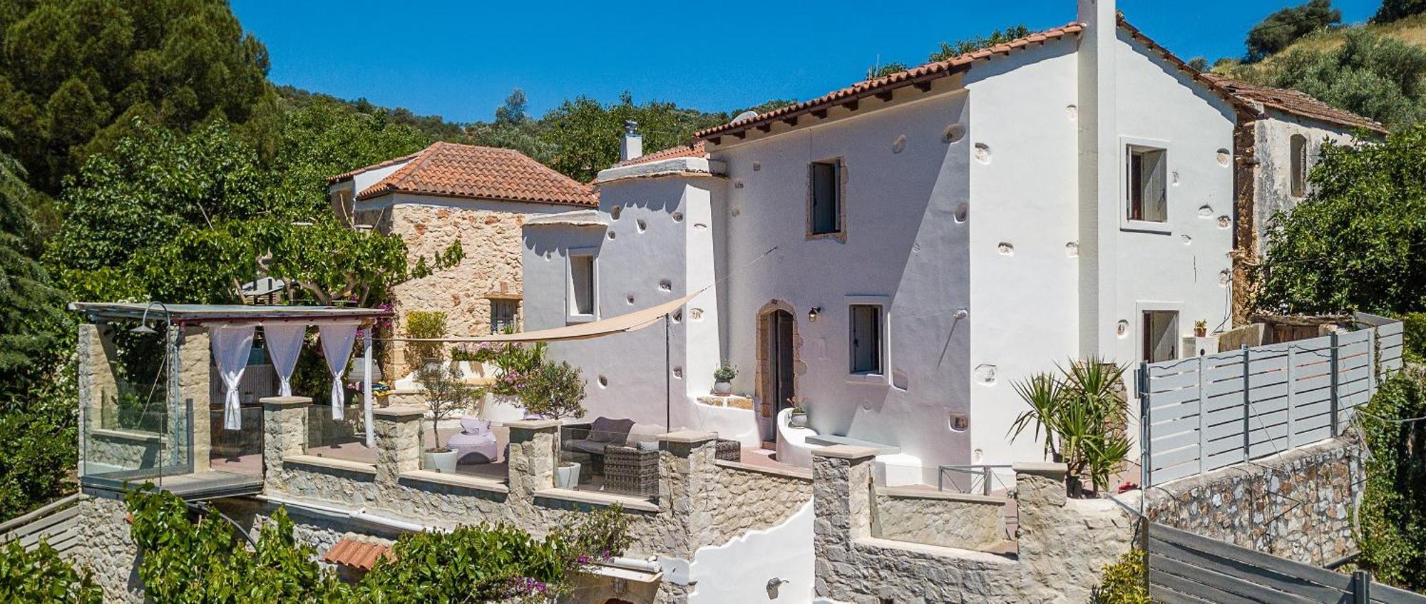 Verekinthos Villas - Pool, Hot Tub, Bbq, Kids Playground, Stunning Mountain Views Yerolakkos Exterior photo